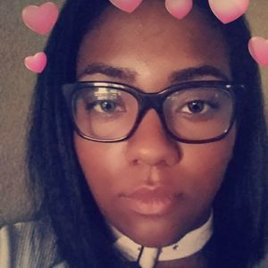 Meet your Posher, Sharifa